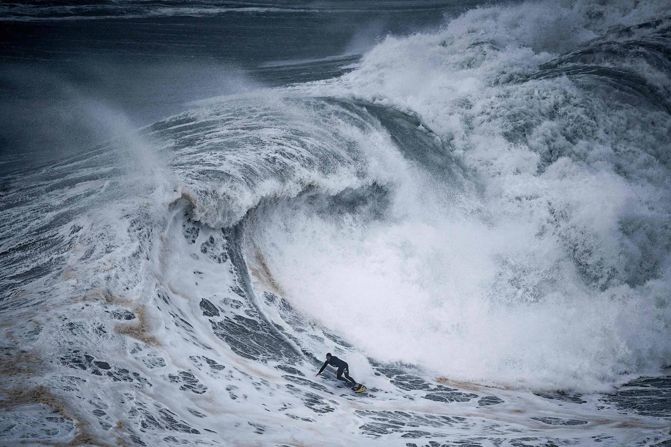 Fotos: El cañón de Nazaré, la ola más grande del mundo