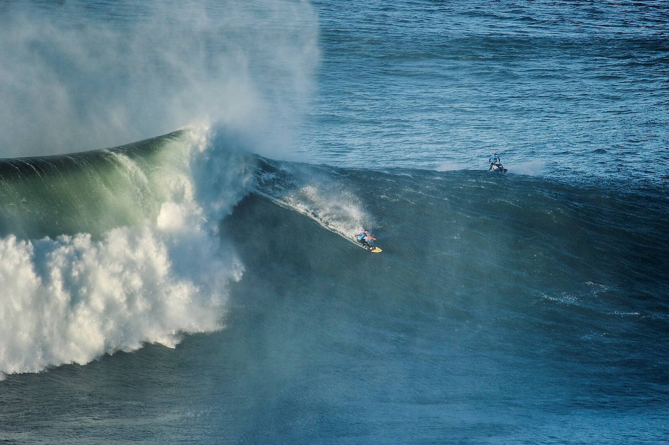 Fotos: El cañón de Nazaré, la ola más grande del mundo