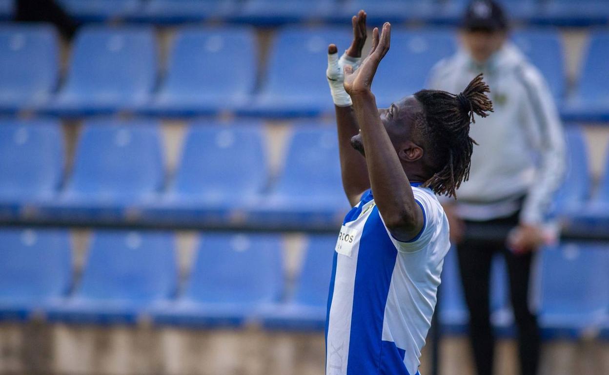 Bikoro ha sido uno de los futbolistas destacados en esta racha de victorias herculanas. 