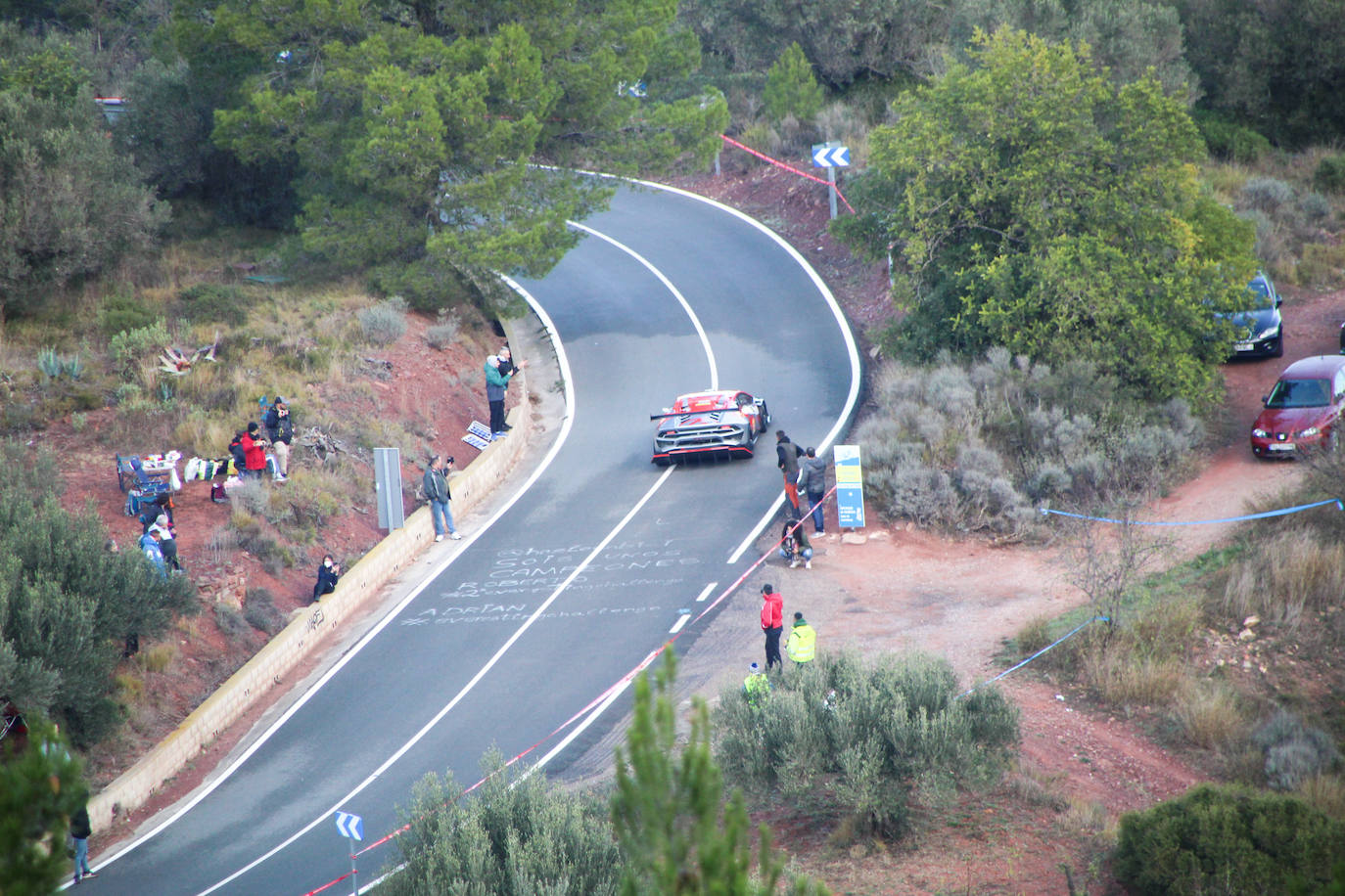 Fotos: Espectacular subida al Garbí con 60 coches por la Calderona