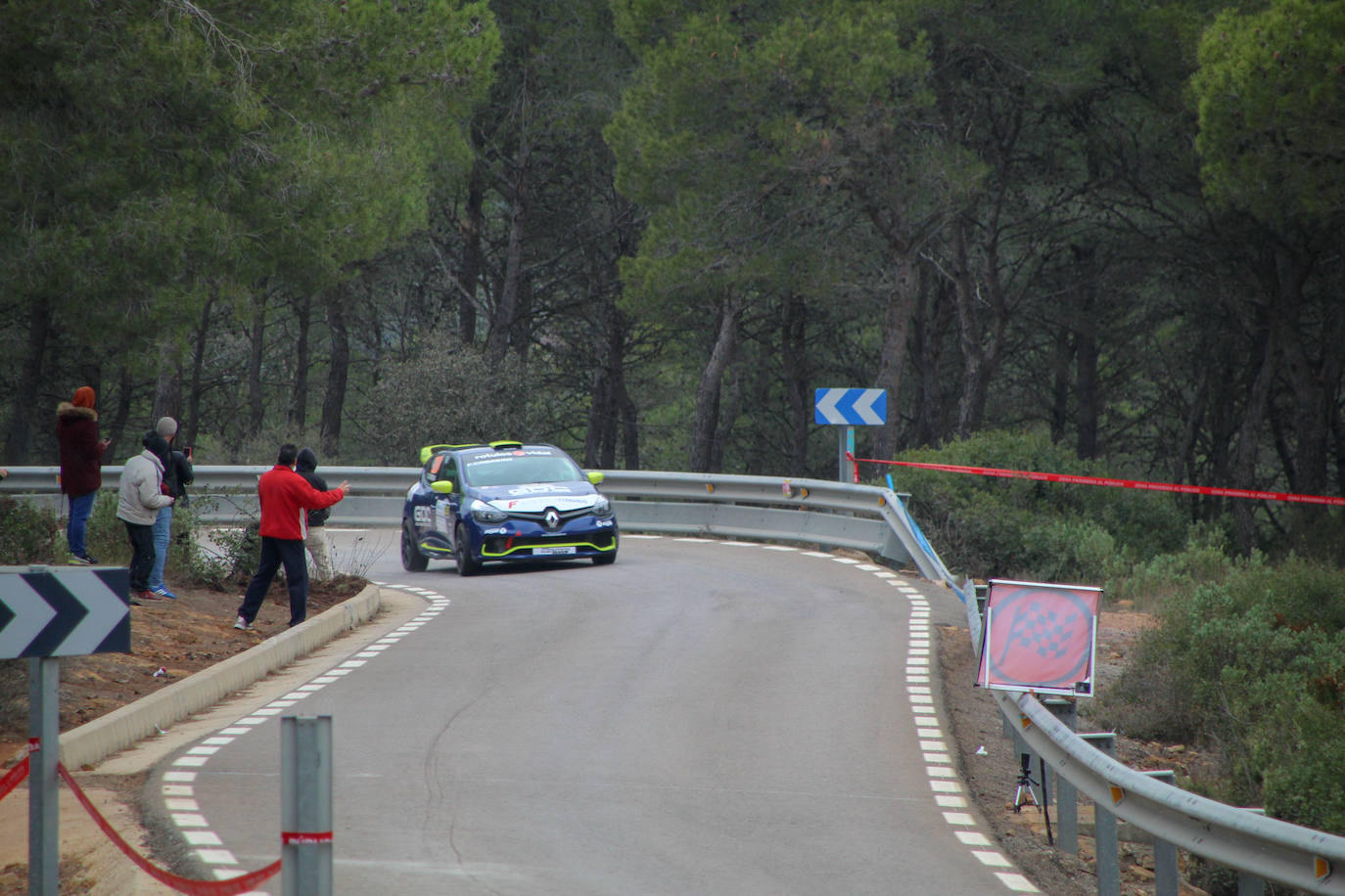 Fotos: Espectacular subida al Garbí con 60 coches por la Calderona