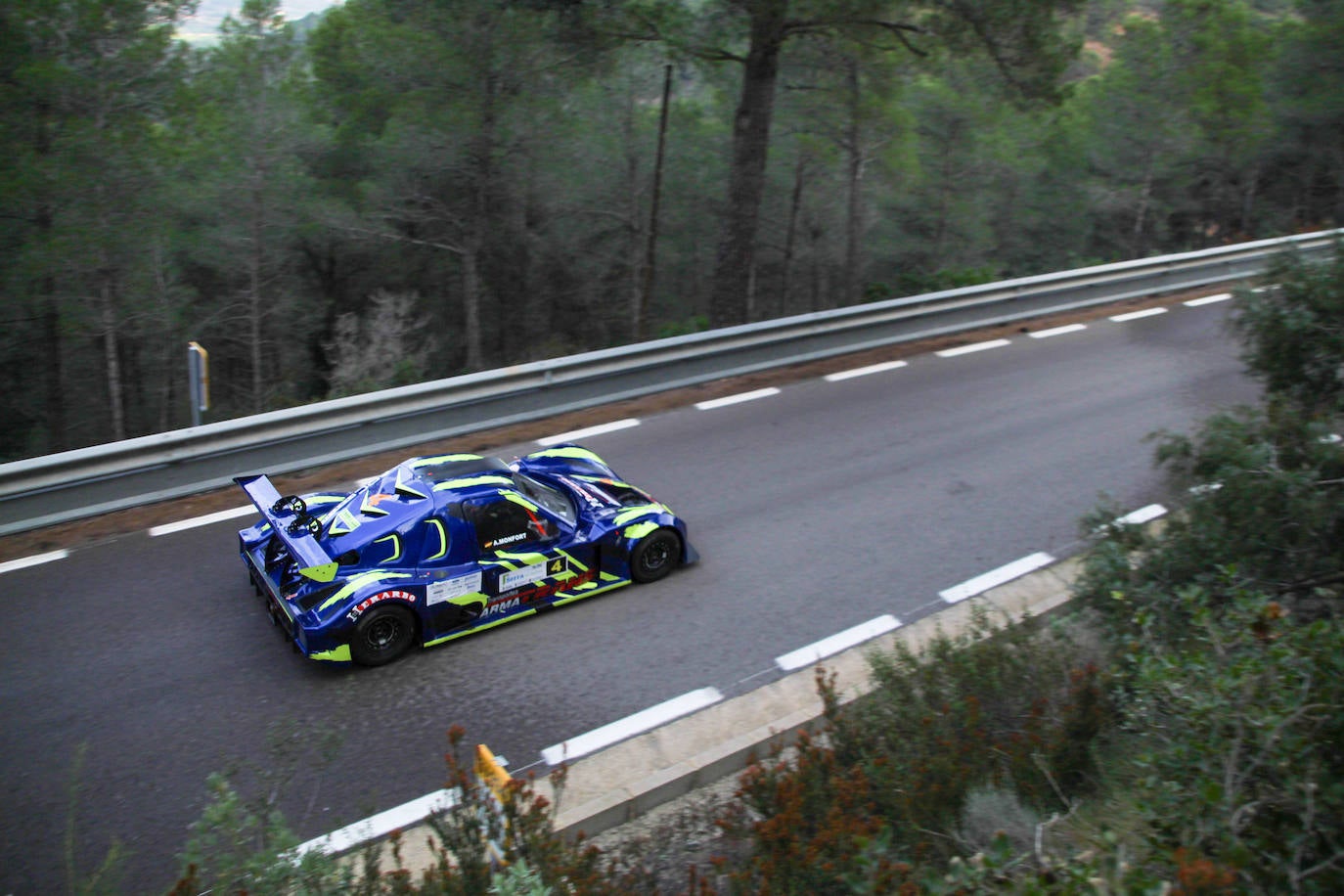 Fotos: Espectacular subida al Garbí con 60 coches por la Calderona