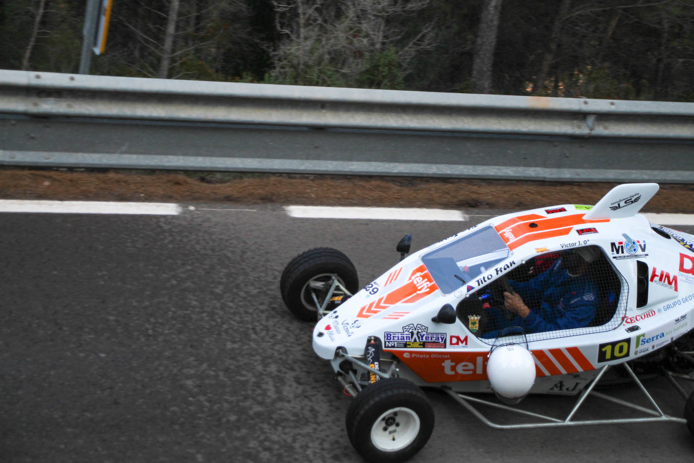 Fotos: Espectacular subida al Garbí con 60 coches por la Calderona