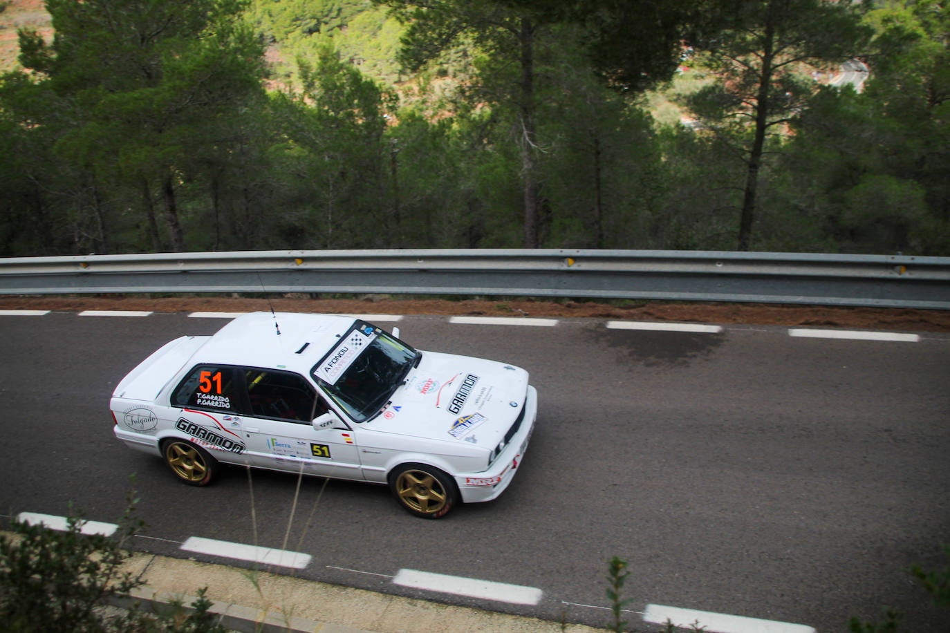 Fotos: Espectacular subida al Garbí con 60 coches por la Calderona