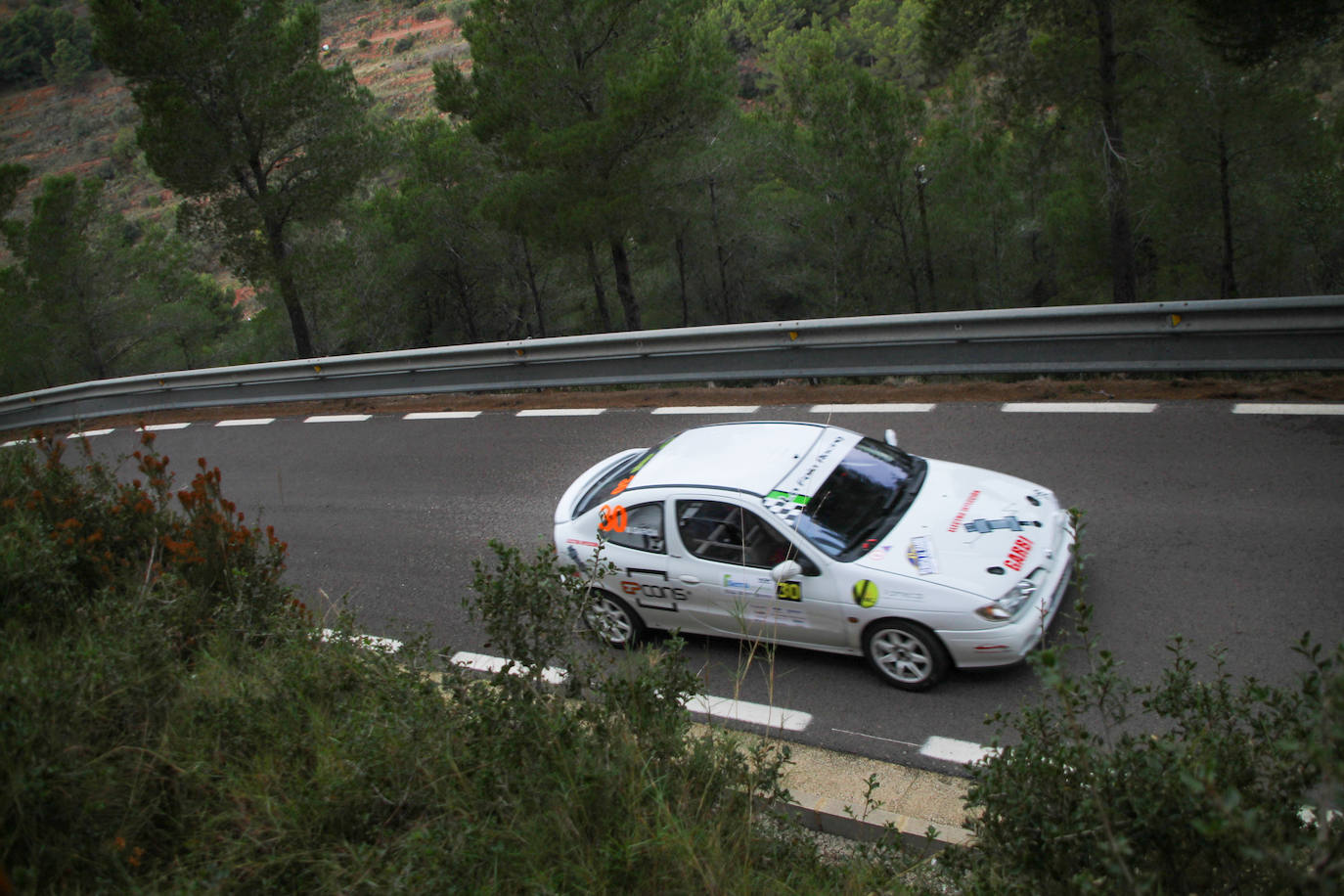 Fotos: Espectacular subida al Garbí con 60 coches por la Calderona