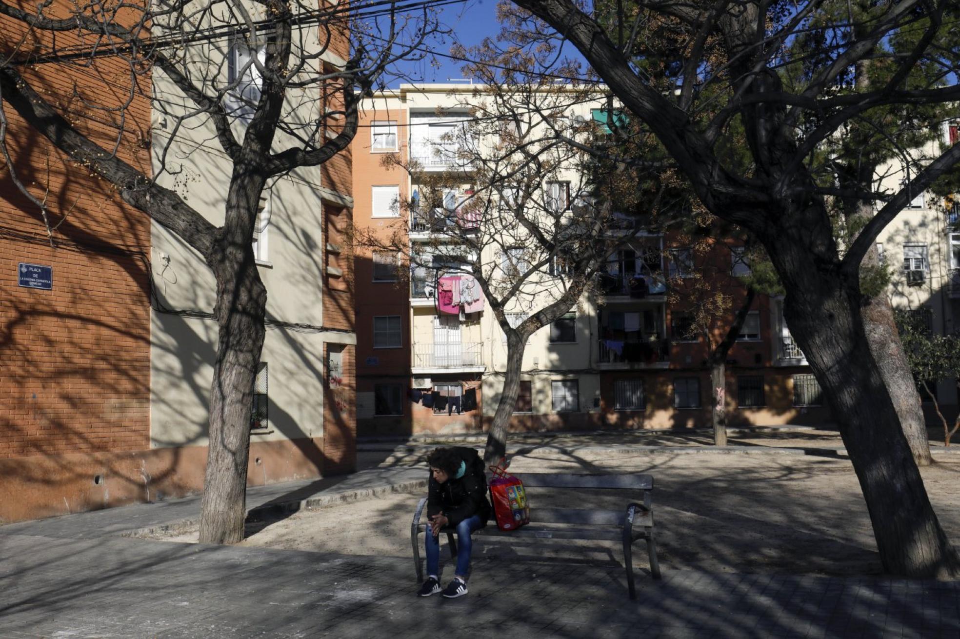 p El barrio. Una de las plazas con jardín en la zona que dio origen al barrio y hoy una de las más degradadas de La Fuensanta. i . marsilla