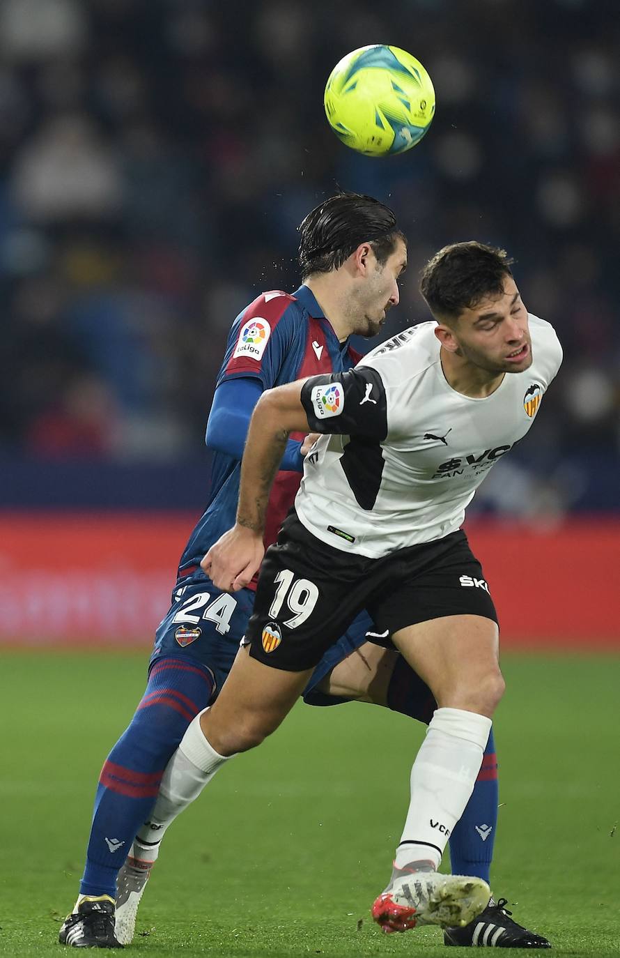 Fotos: Las mejores imágenes del Levante UD-Valencia CF