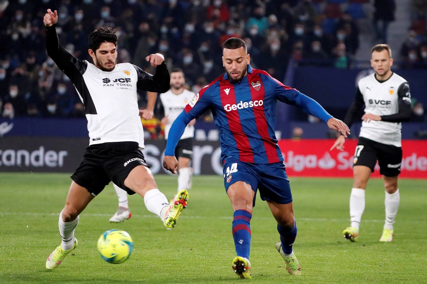 Fotos: Las mejores imágenes del Levante UD-Valencia CF