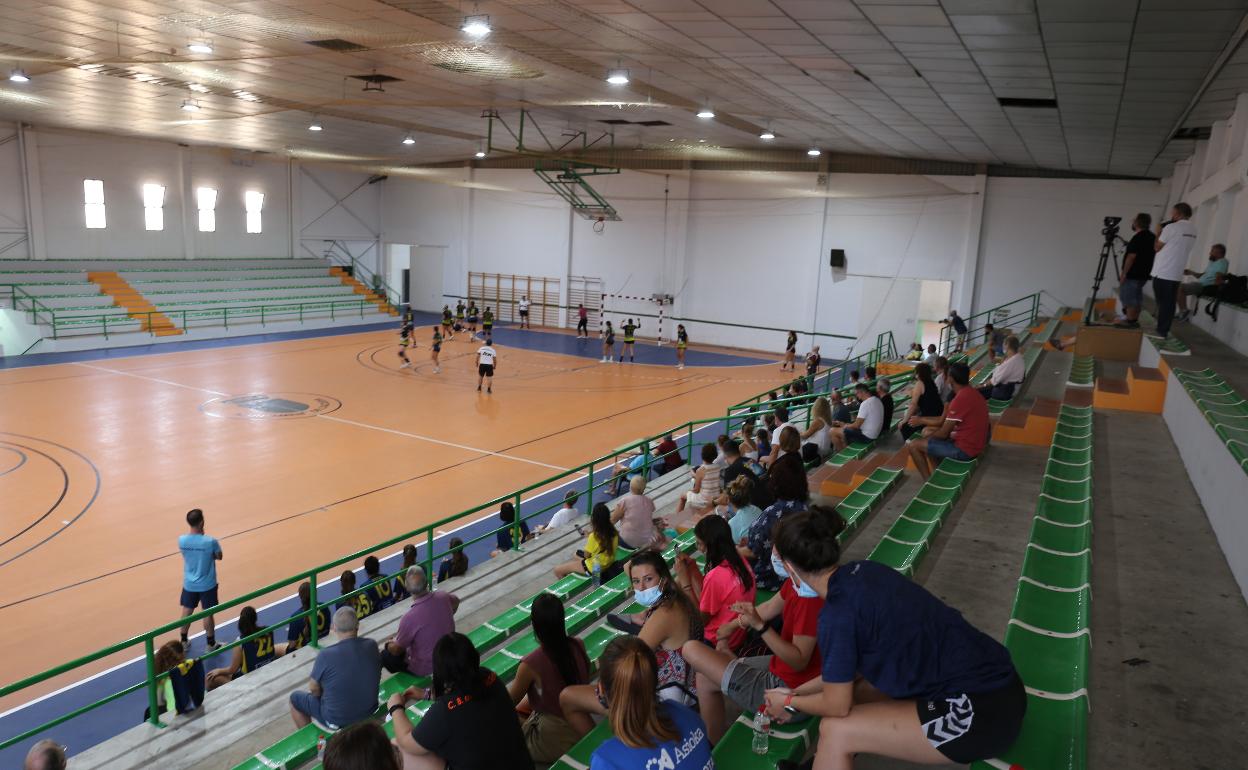 Los vecinos de l'Alcúdia votan por realizar reparaciones de las instalaciones en los presupuestos participativos