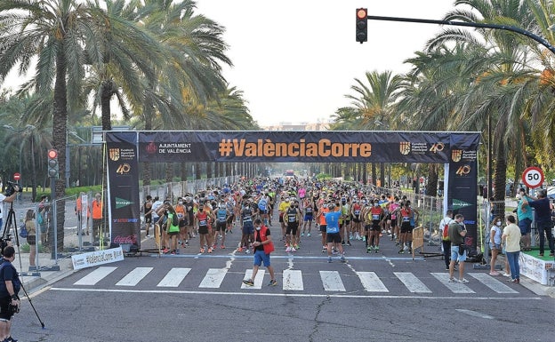 Salida de la última edición de las pruebas de San Marcelino y San Isidro, del circuito de la ciudad. 