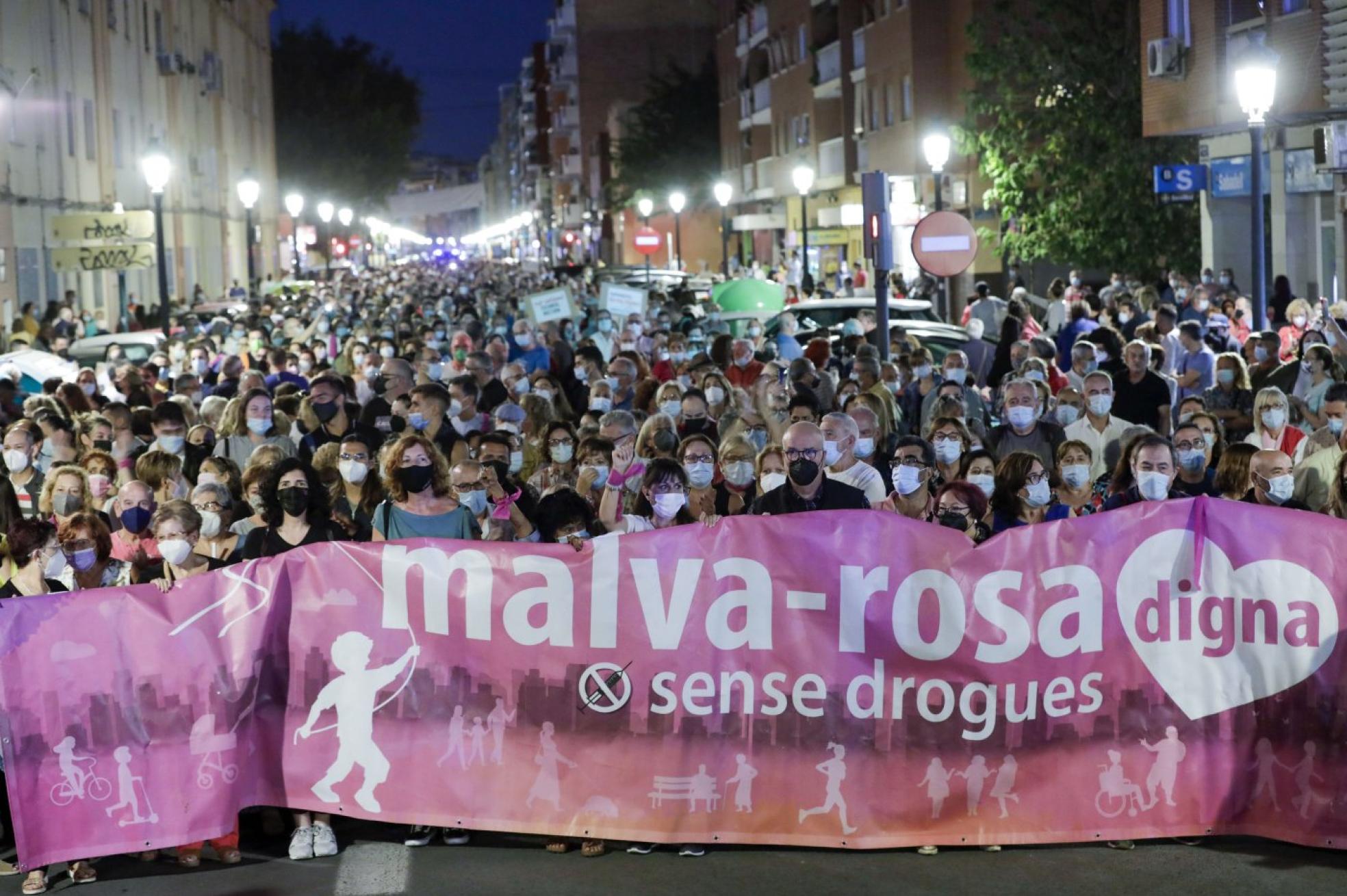 Manifestación. Protesta de los vecinos de la Malvarrosa. irene marsilla