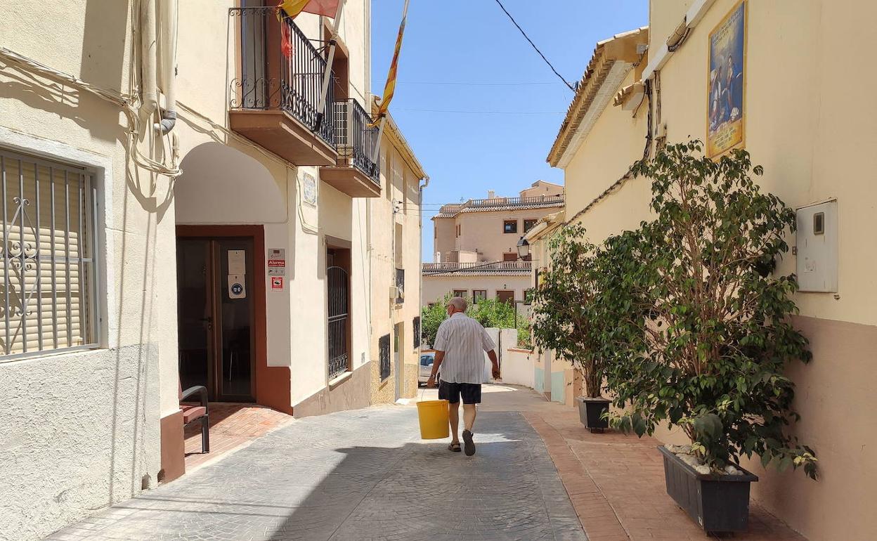 Una calle de Bolulla. 