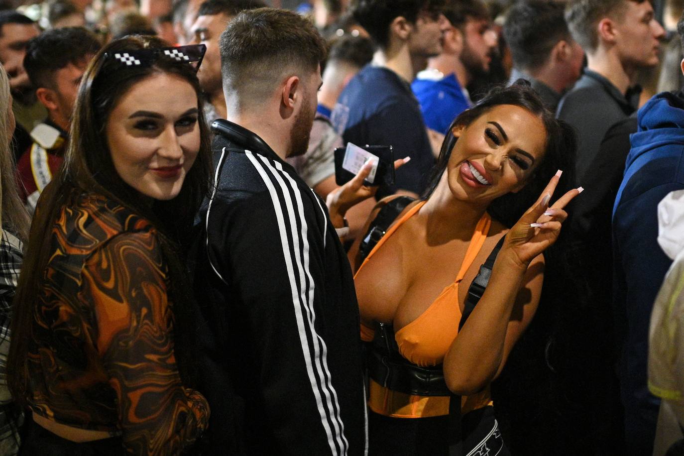 Fotos: Manchester no teme al Covid: así fue su loca fiesta de Nochevieja