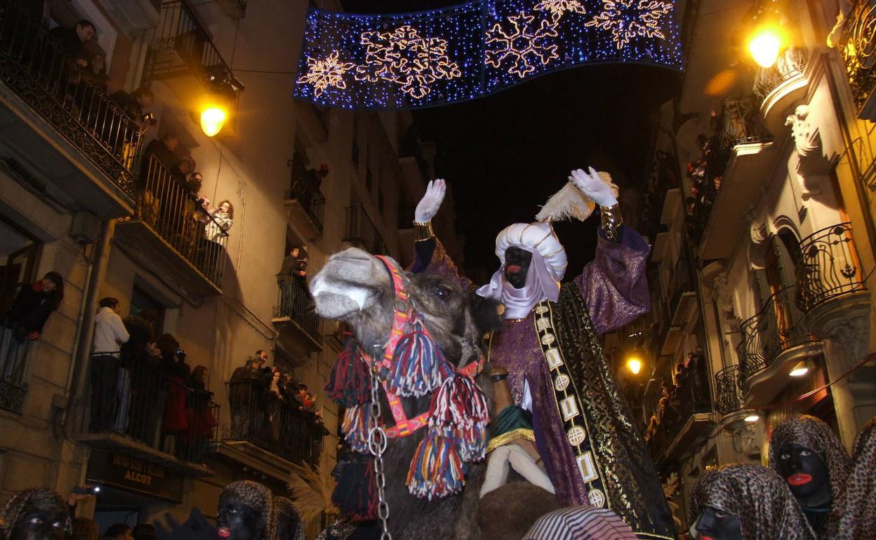 Imagen de una de las cabalgatas de Alcoi antes de la pandemia. 