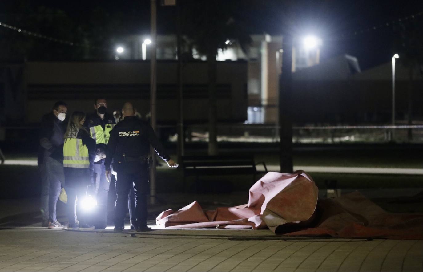 Tragedia en Mislata. Un castillo hinchable instalado en la localidad ha salido volando por el viento este martes por la tarde cuando varios niños saltaban con él. El suceso ha dejado a varios menores heridos de gravedad. 