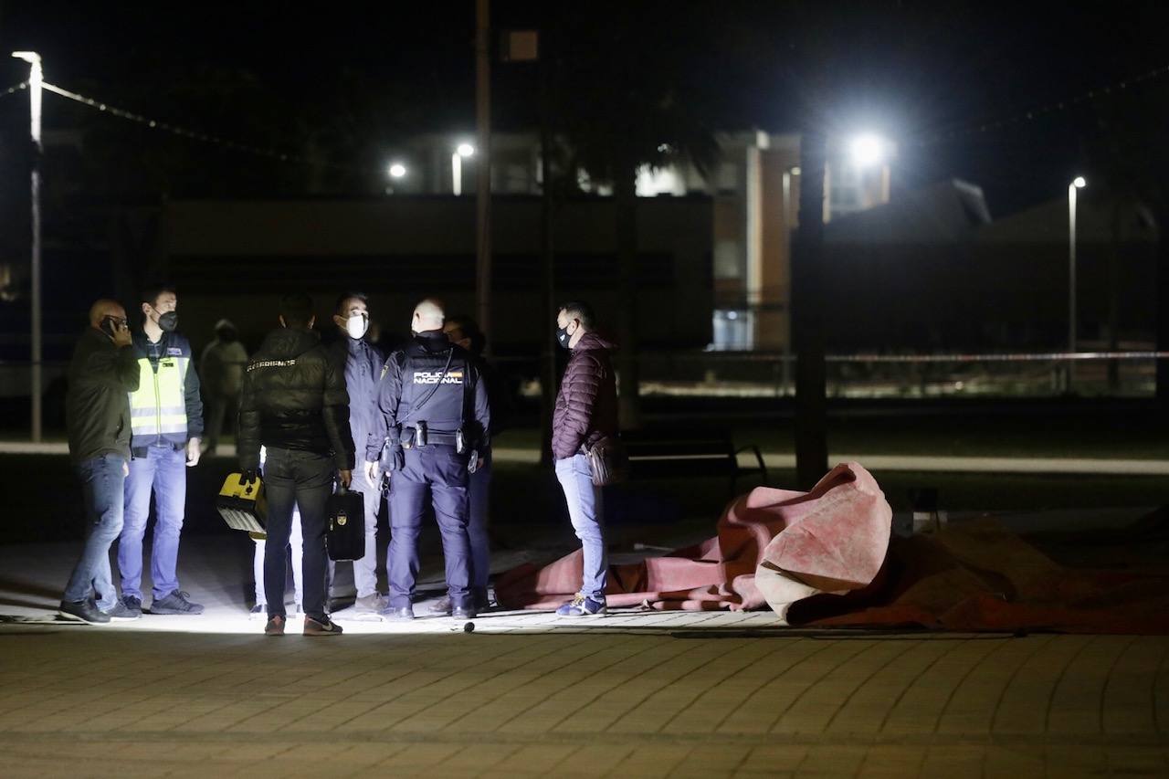 Tragedia en Mislata. Un castillo hinchable instalado en la localidad ha salido volando por el viento este martes por la tarde cuando varios niños saltaban con él. El suceso ha dejado a varios menores heridos de gravedad. 