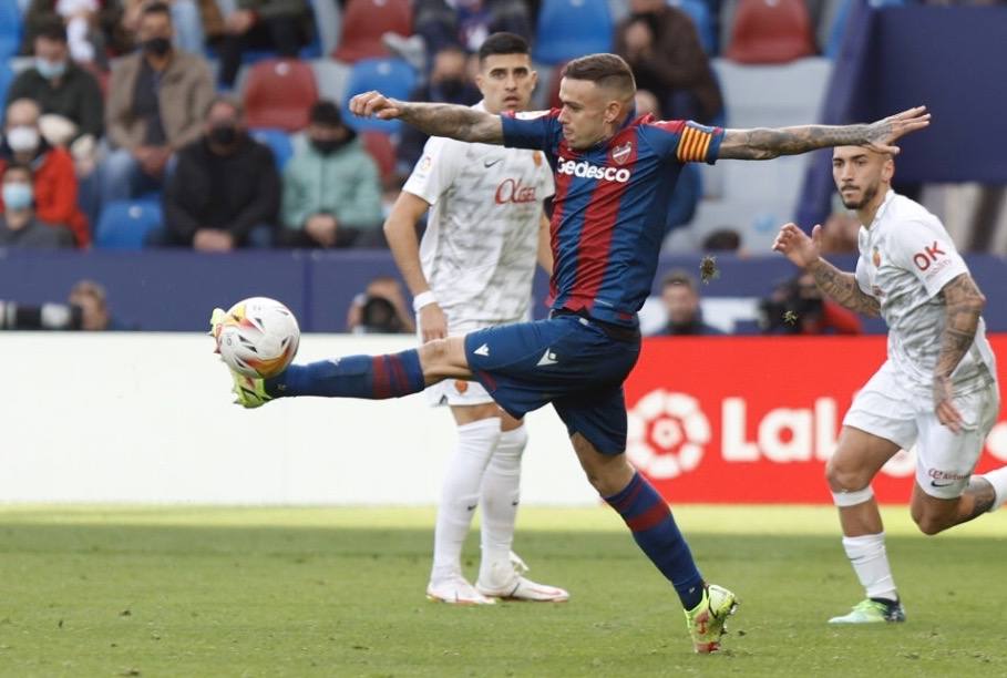 Fotos: Todas las fotos del partido Levante UD - RCD Mallorca en el estado Ciutat de Valencia