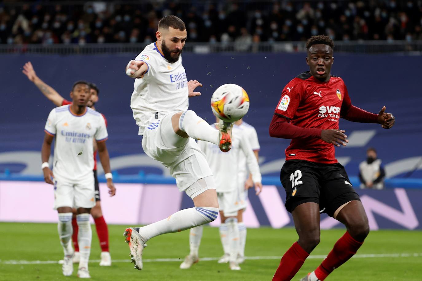 Fotos: Todas las fotos del partido Real Madrid - Valencia CF en el Bernabéu