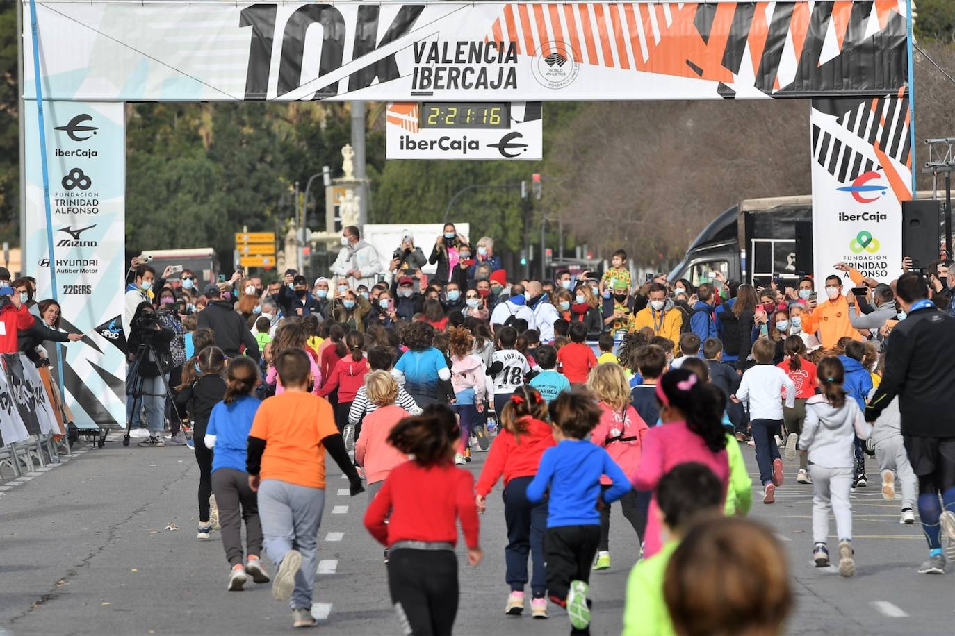 Fotos: Todas las fotos de la carrera 10K Ibercaja de Valencia 2022