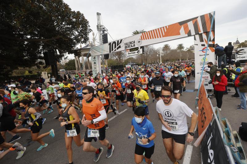 Fotos: Búscate en la salida de la carrera 10K Ibercaja de Valencia