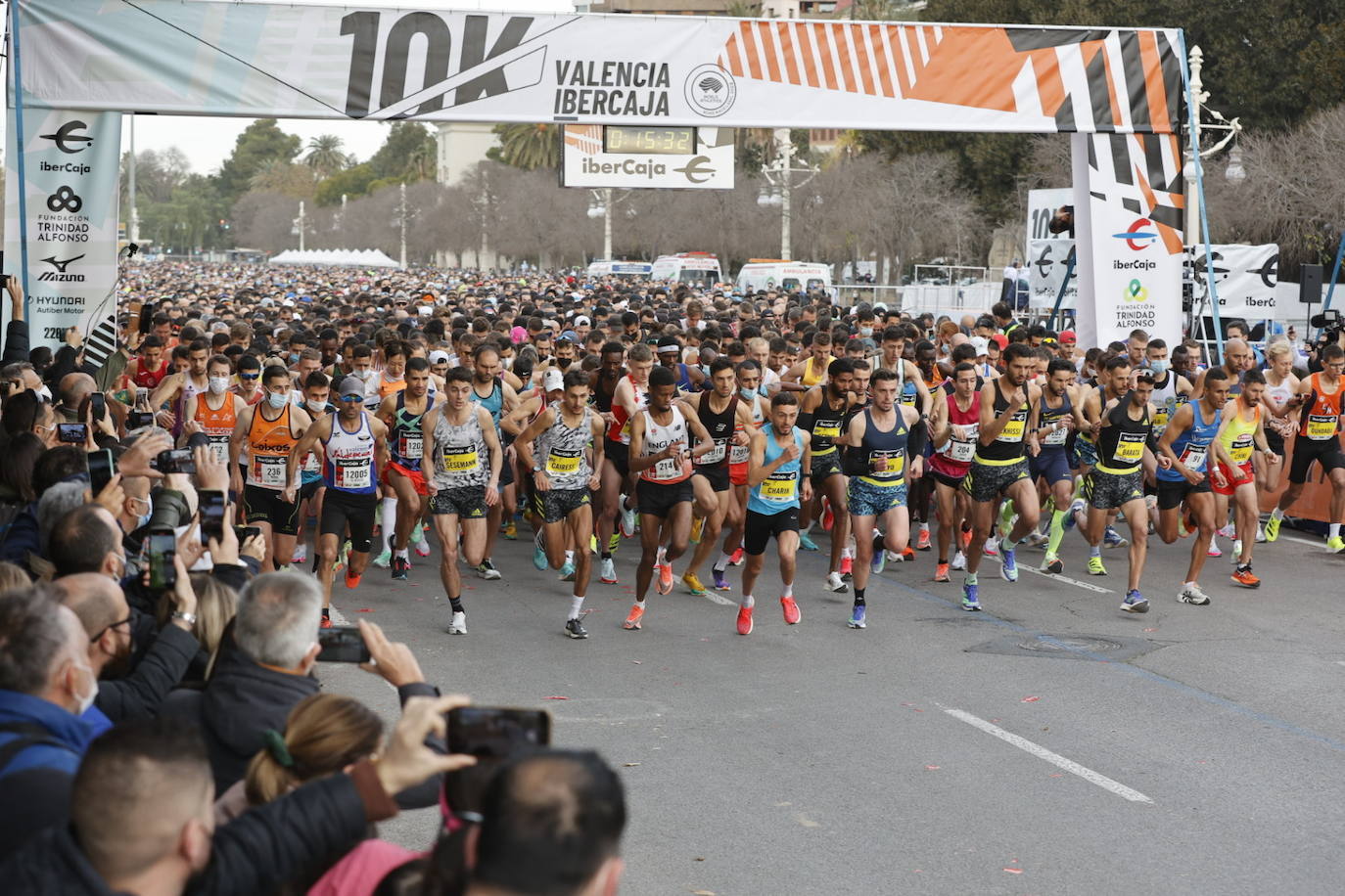 Fotos: Todas las fotos de la carrera 10K Ibercaja de Valencia 2022