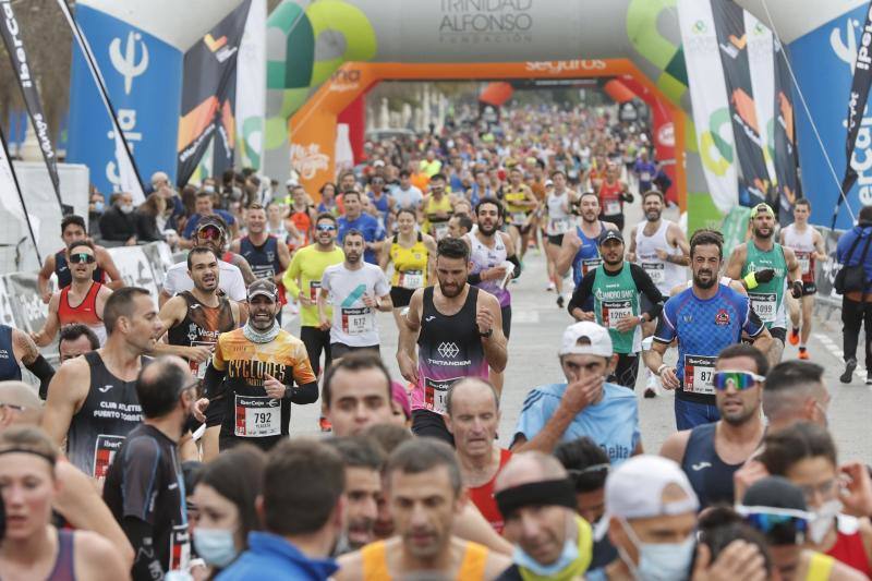 Fotos: Todas las fotos de la carrera 10K Ibercaja de Valencia 2022