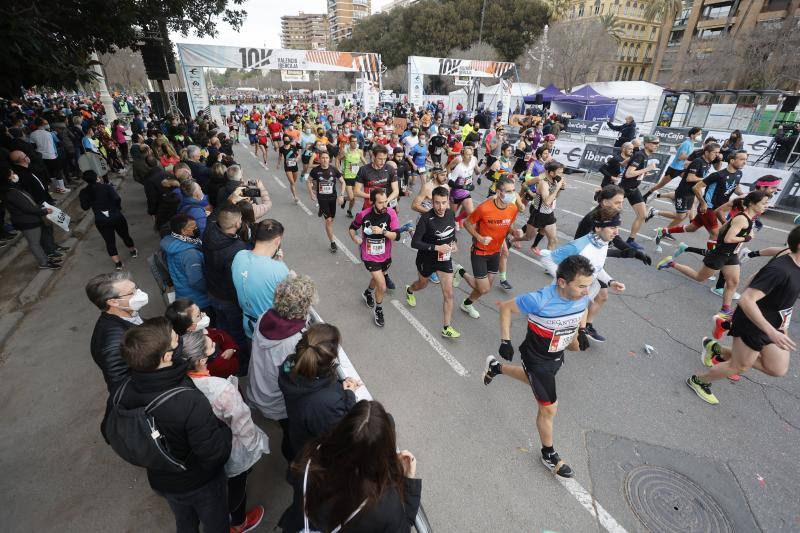 Fotos: Todas las fotos de la carrera 10K Ibercaja de Valencia 2022