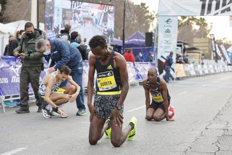 Fotos: Todas las fotos de la carrera 10K Ibercaja de Valencia 2022