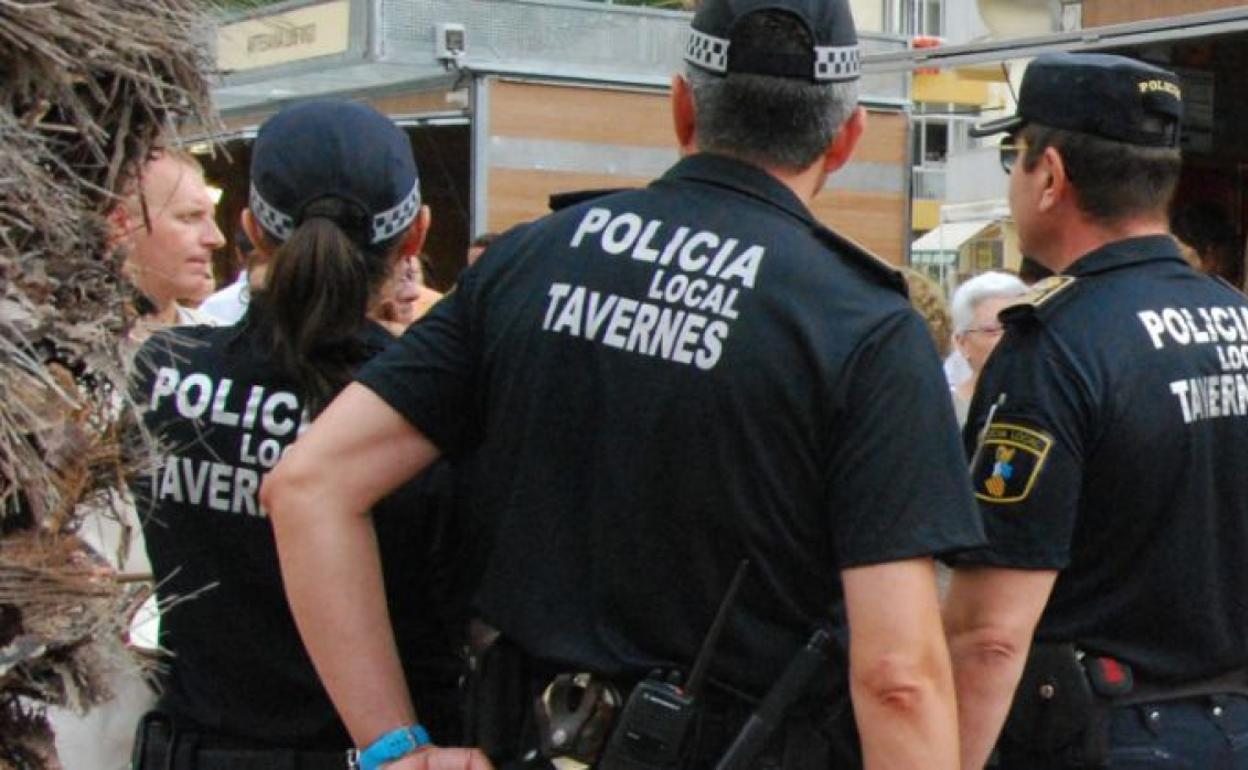 Agentes de Policía Local de Tavernes. 