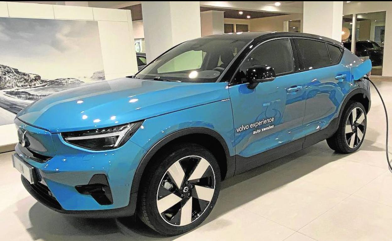 El C40, en la exposición de Auto Sweden de la calle Aben al Abbar, uno de los puntos de venta en Valencia.