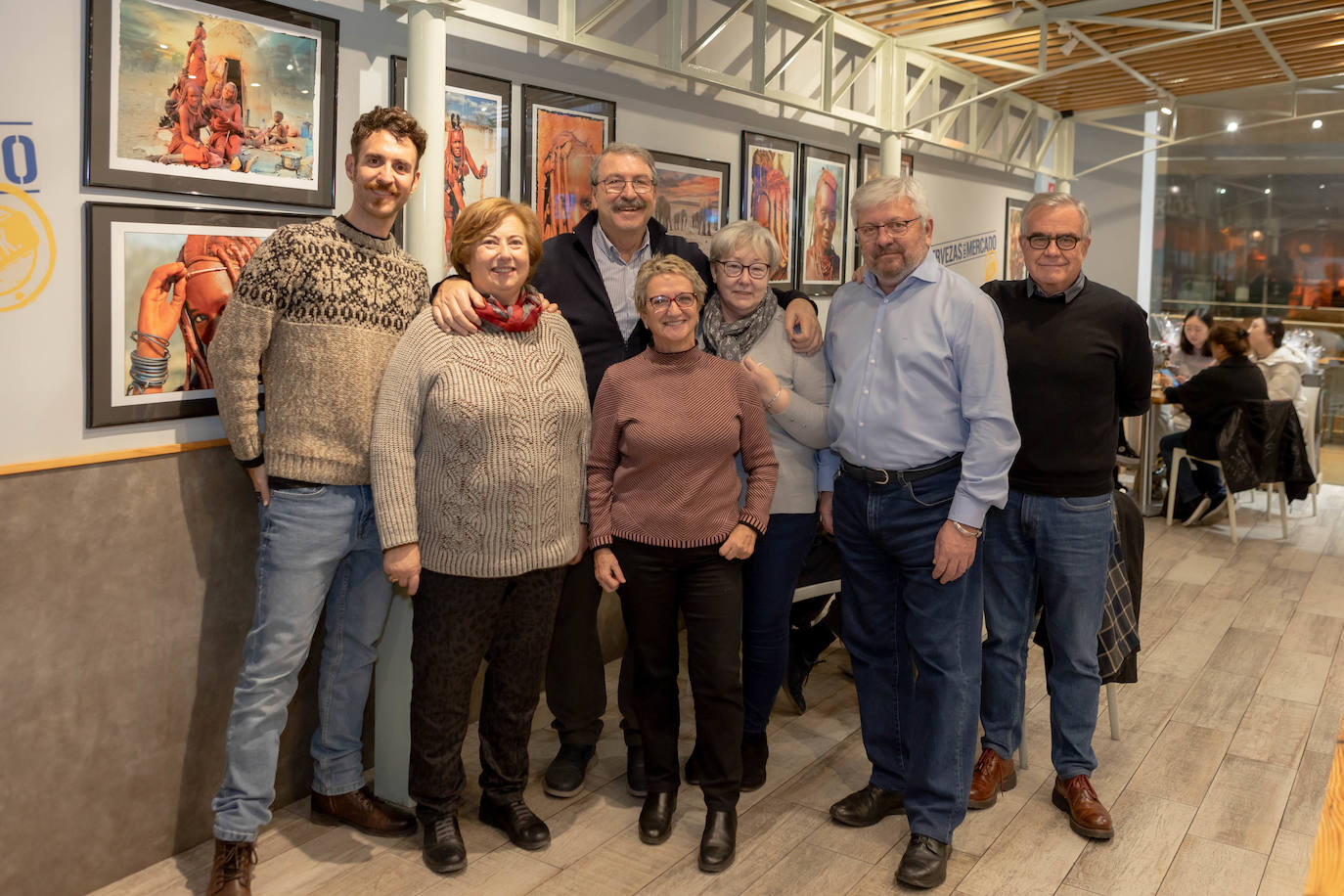 Todo el equipo de Nómadas Click, grupo de fotógrafos de Castellón que buscan lugares insólitos que fotografiar.