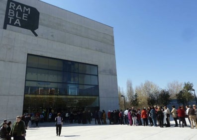 Imagen secundaria 1 - De los tres teatros municipales, La Rambleta es el único con la gestión externalizada. 