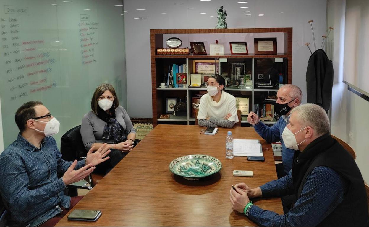 Representantes del colectivo de enfermería valenciano.