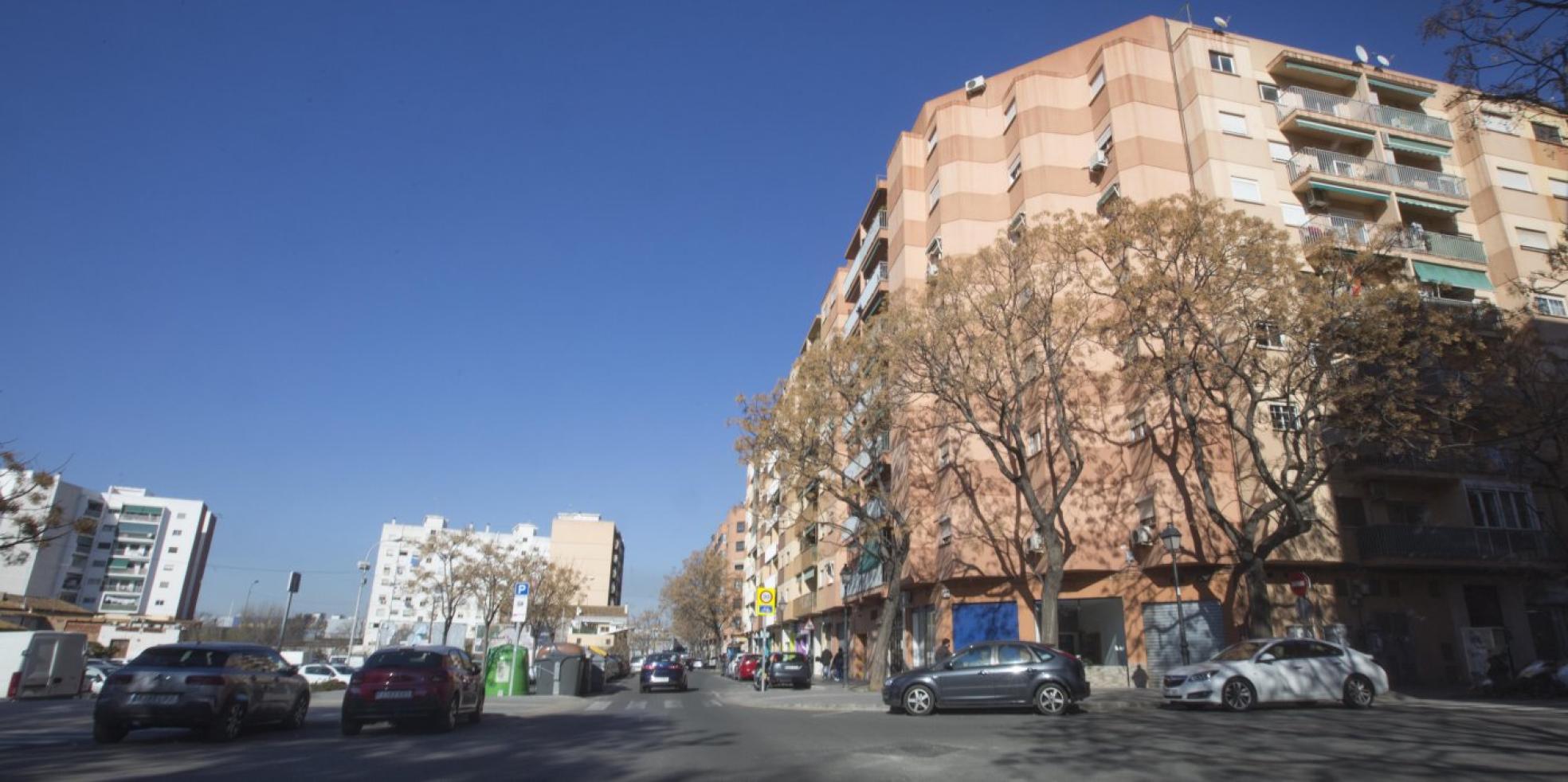 Reivindicación. La entrada el barrio, es la parte de San Isidro que llevan años pidiendo reurbanizar.