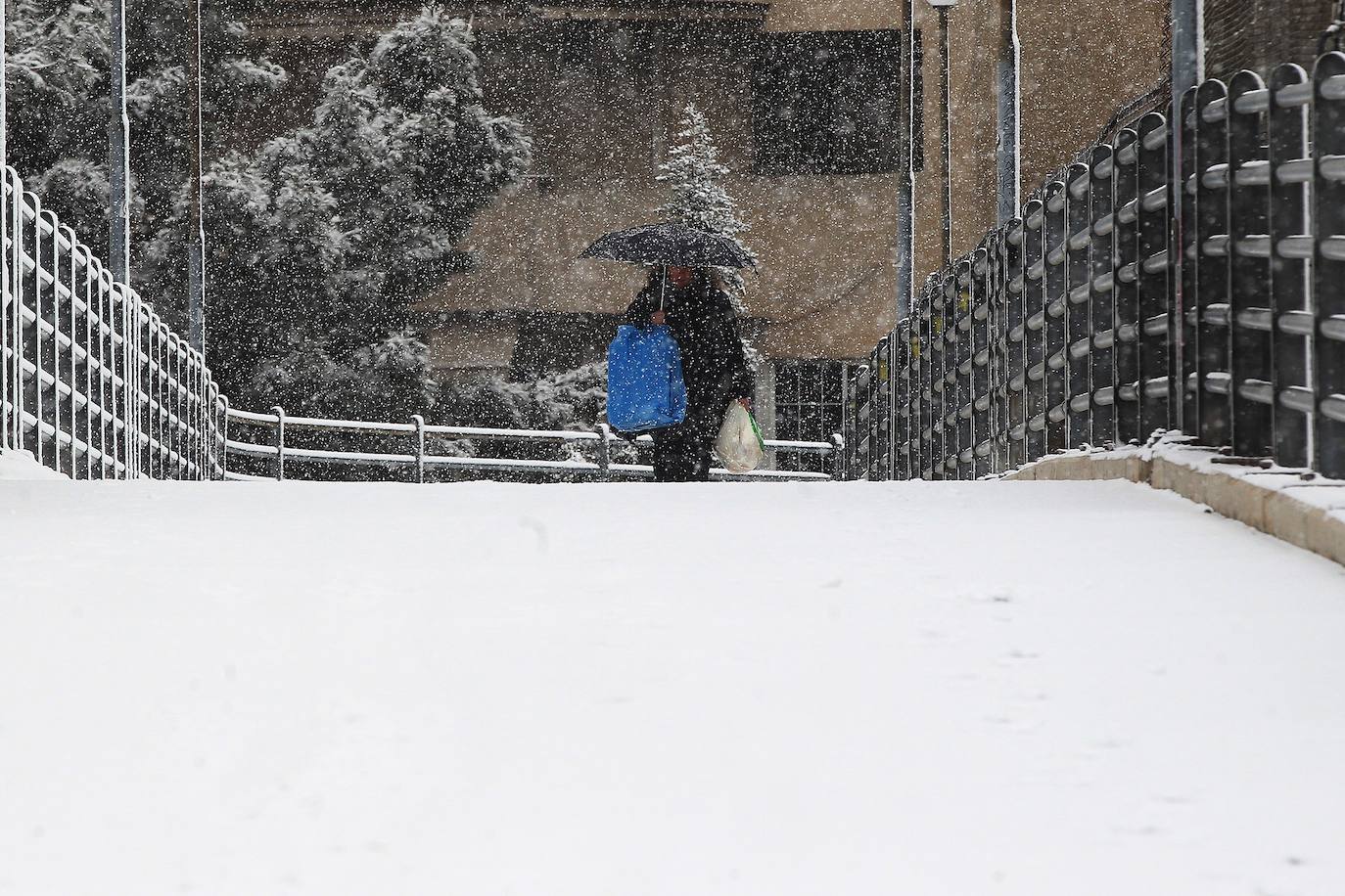 Nieve en Atenas provocada por la borrasca Elpis. 