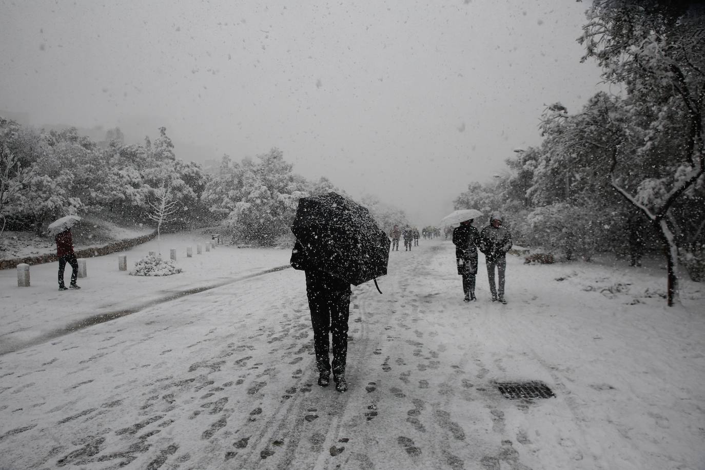 Nieve en Atenas provocada por la borrasca Elpis. 