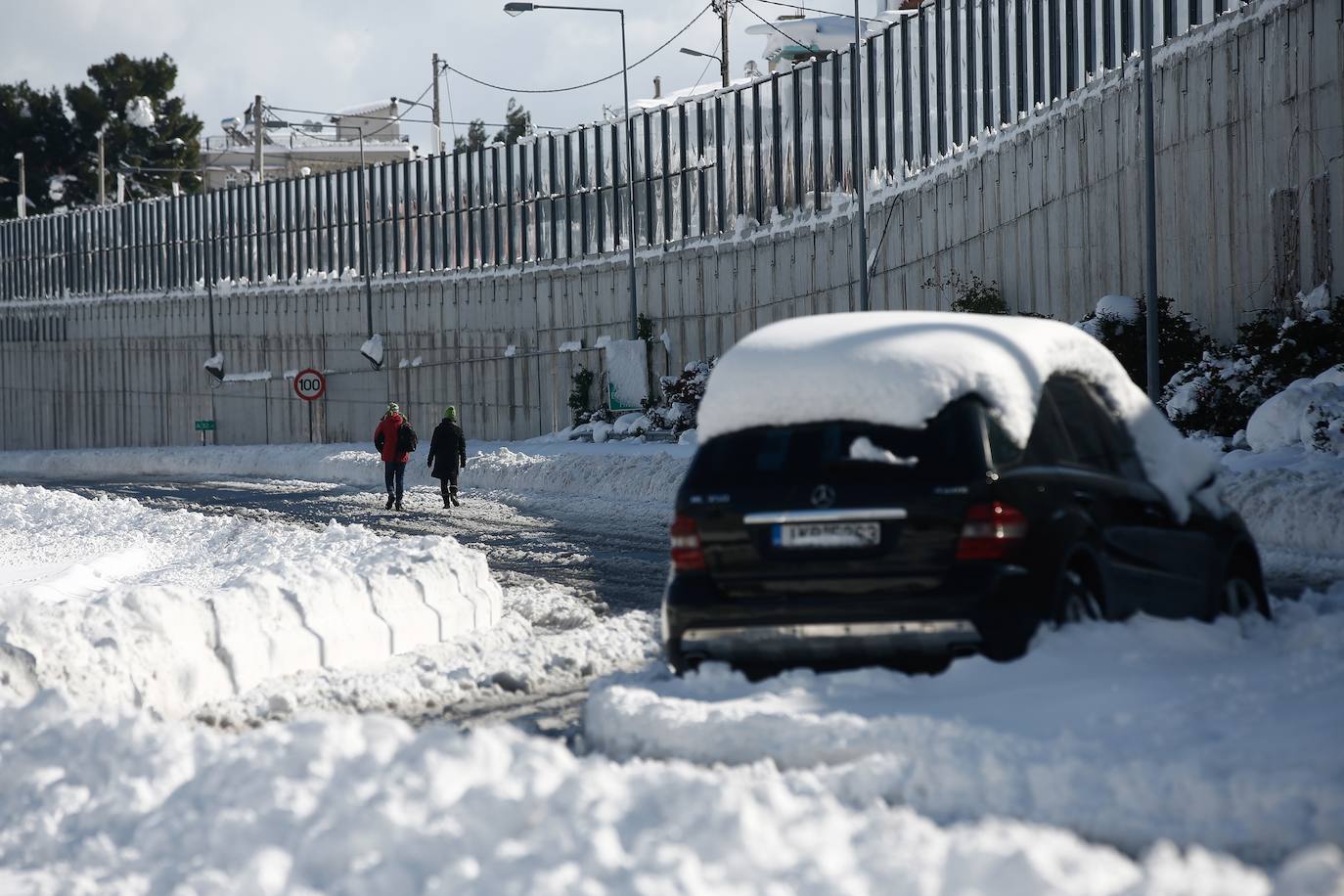 Nieve en Atenas provocada por la borrasca Elpis. 