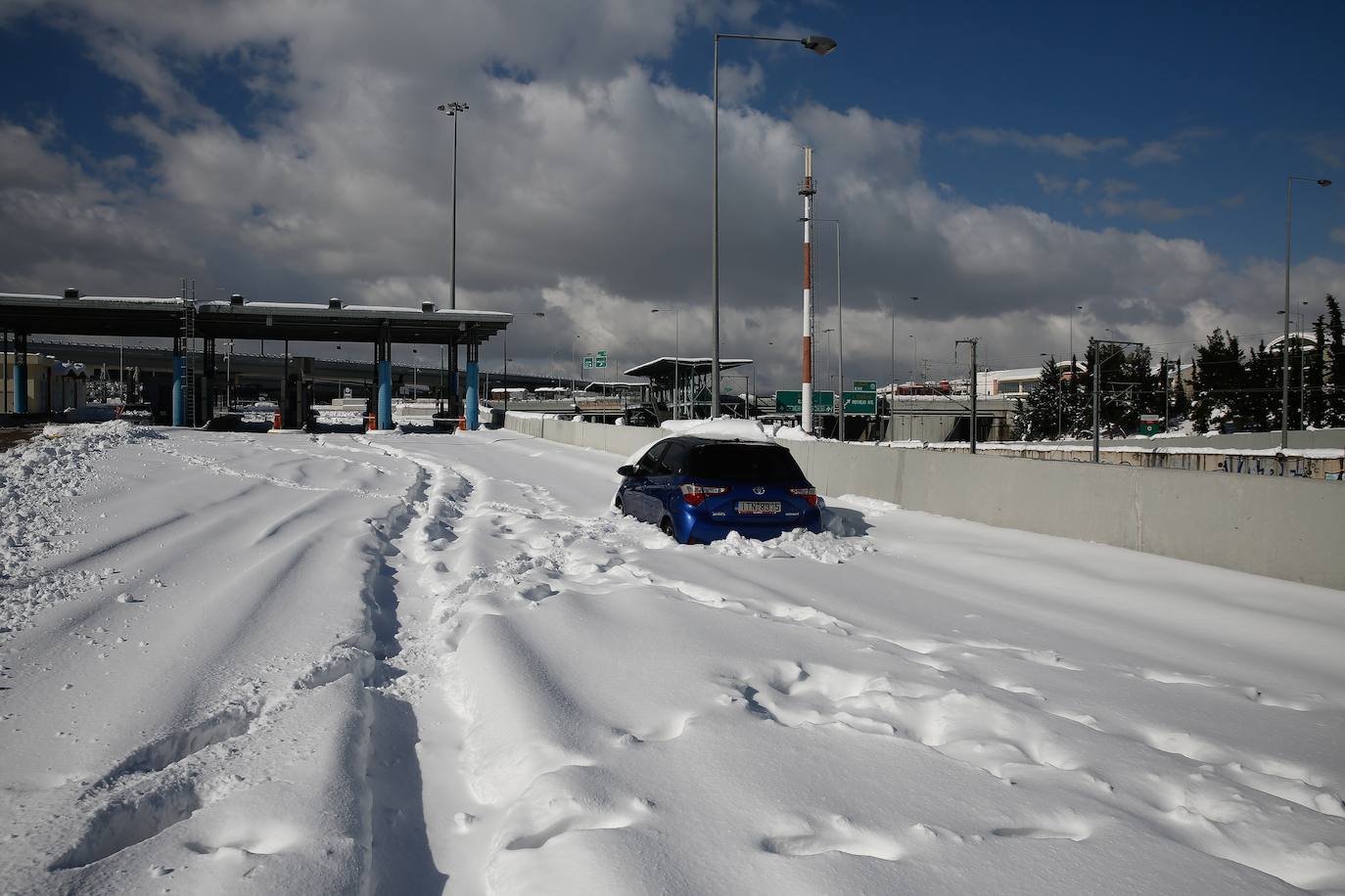 Nieve en Atenas provocada por la borrasca Elpis. 