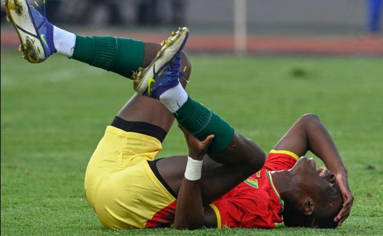 Ilaix con su selección en la Copa de África