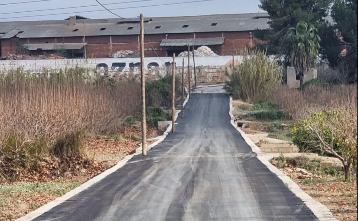 Massalavés acondiciona caminos rurales para favorecer el trabajo en el campo