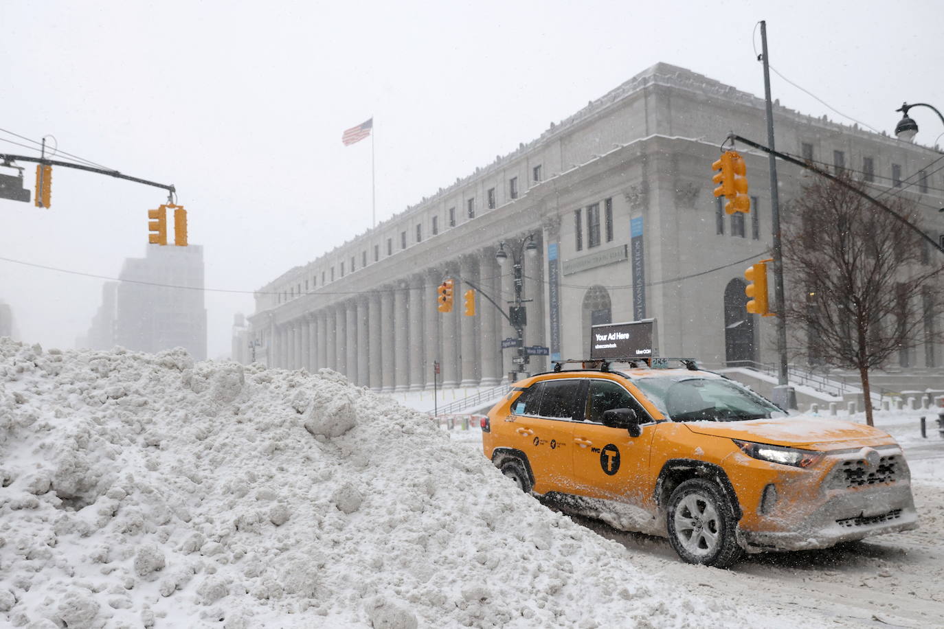 Fotos de Nueva Yok: La nieve sepulta Nueva York