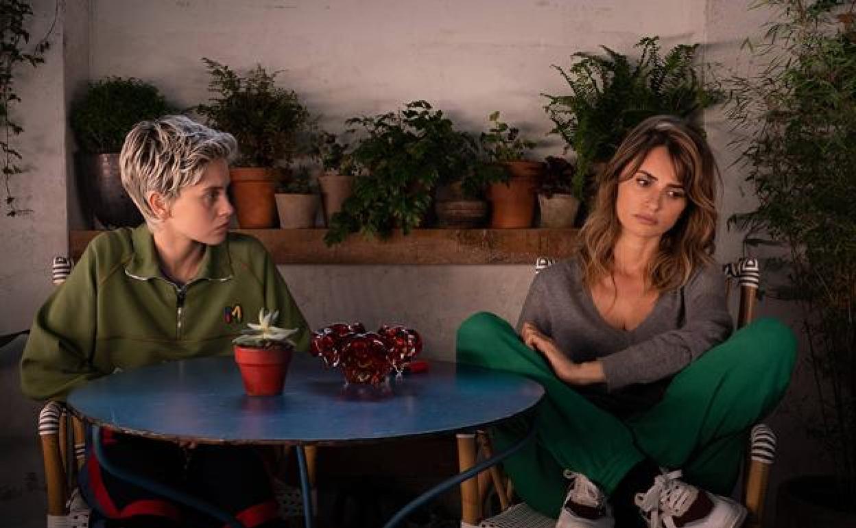 Fotograma de 'Madres paralelas', de Pedro Almodóvar. 