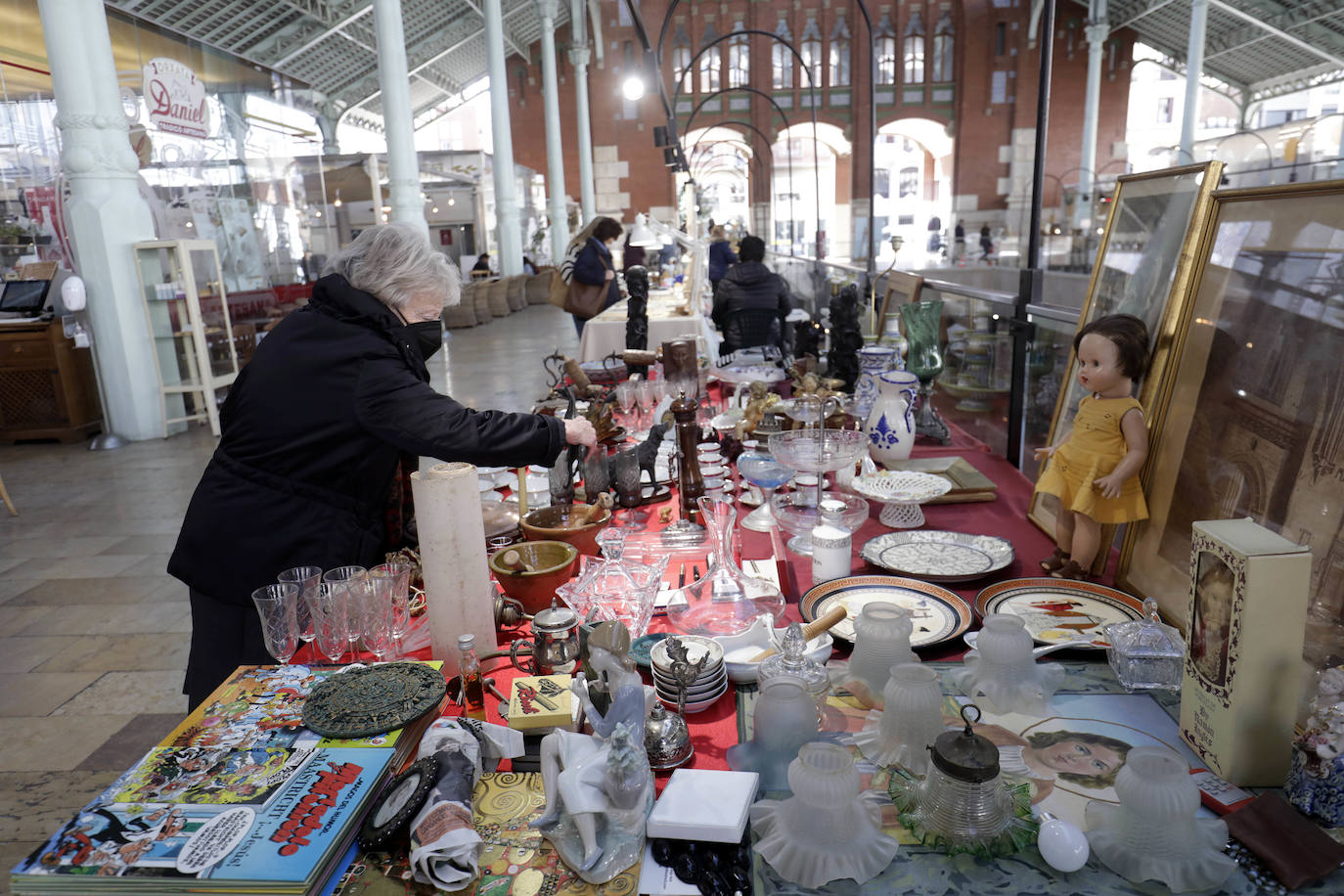 Fotos: Vuelve la moda de las antigüedades a Valencia