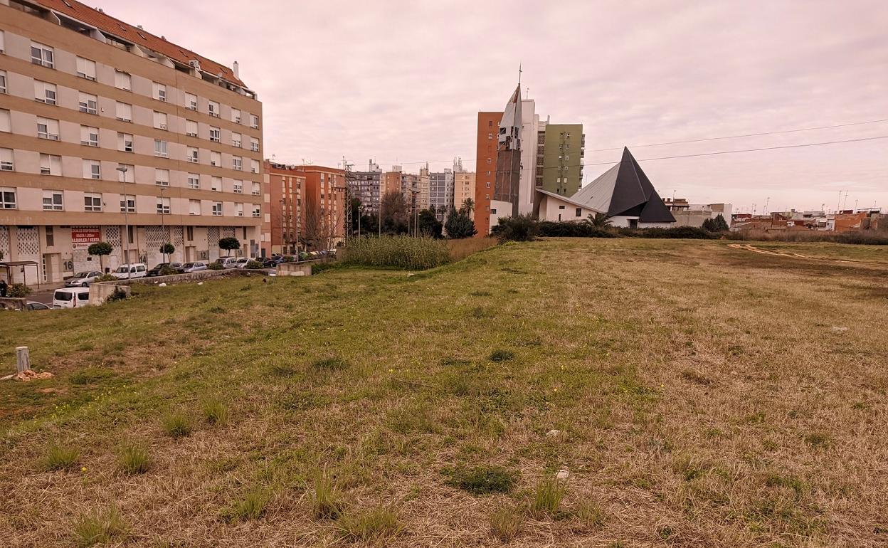 Terreno donde está proyectado el nuevo edificio.