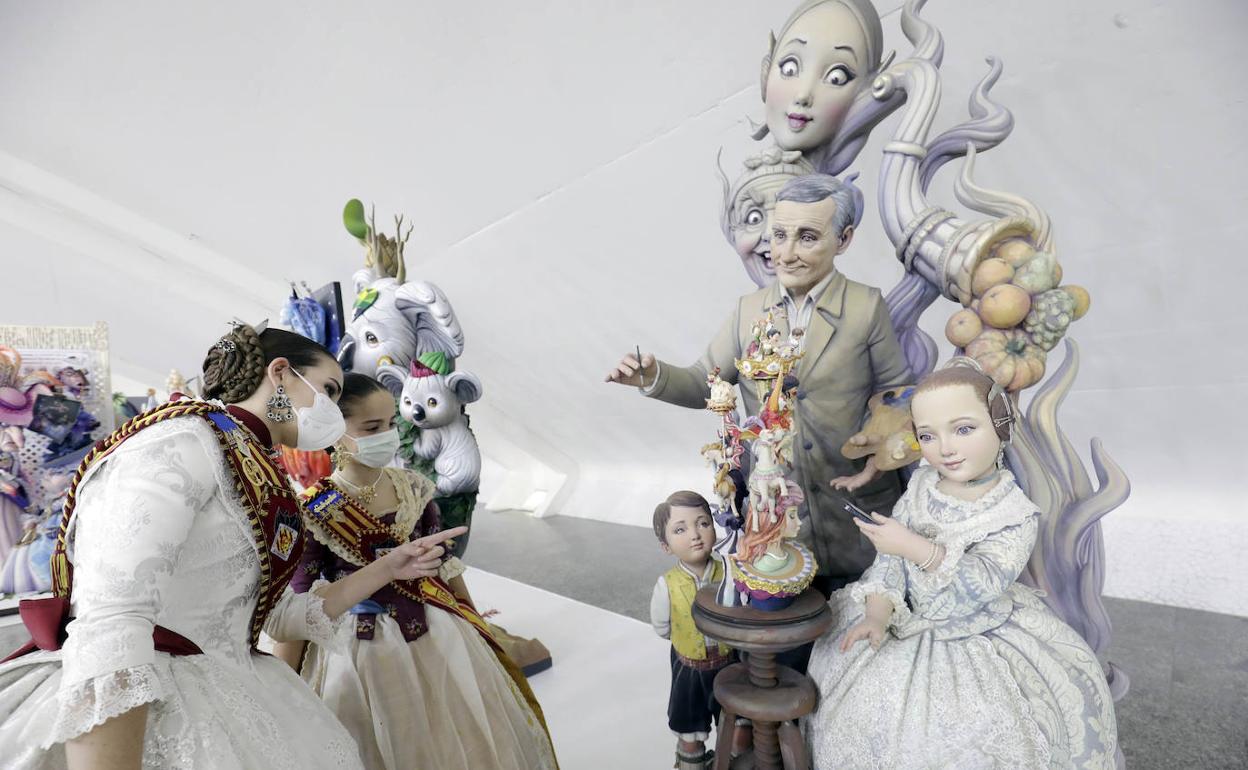 Fallas 2022: Exposició del Ninot | Los ninots más retratados