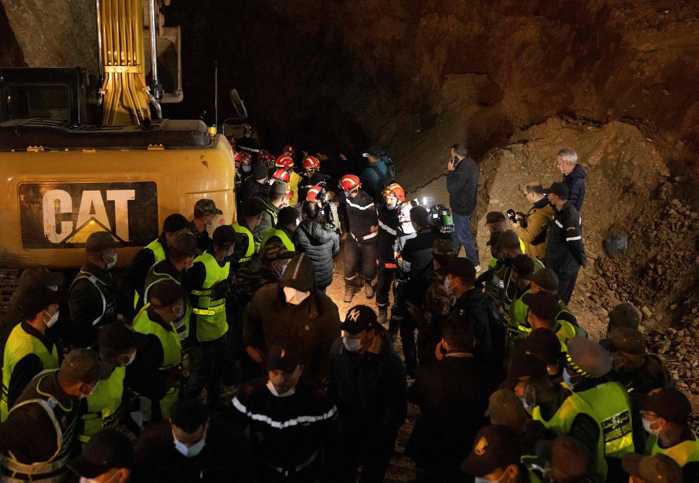 Marruecos se vuelca para sacar al niño del pozo donde cayó el martes 1 de febrero de 2022. 