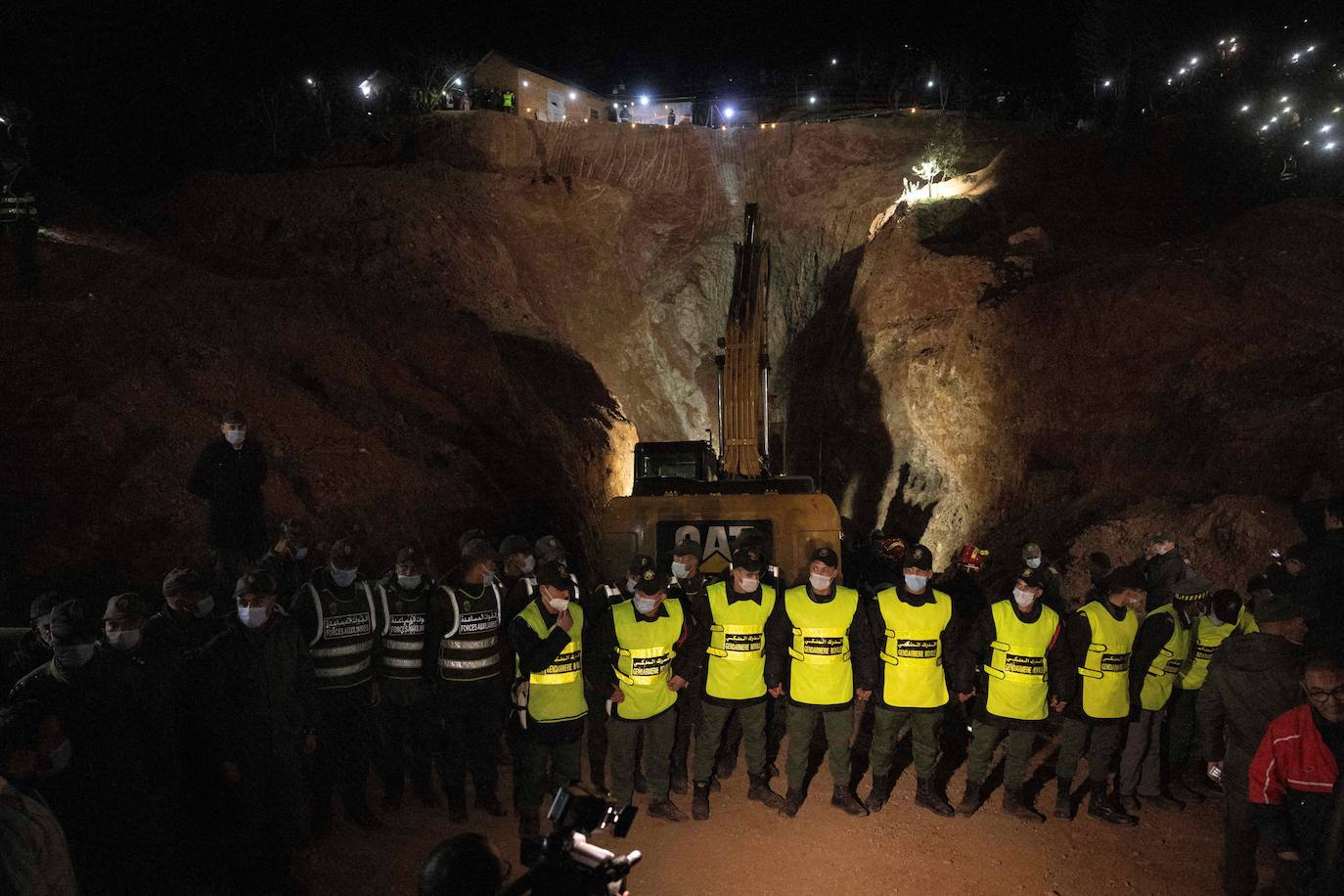 Marruecos se vuelca para sacar al niño del pozo donde cayó el martes 1 de febrero de 2022. 