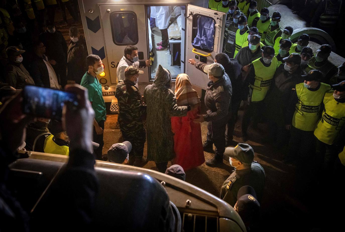 Marruecos se vuelca para sacar al niño del pozo donde cayó el martes 1 de febrero de 2022. 