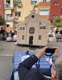 Imagen secundaria 2 - Propuesta de la falla Rosario, con el perro ¡Pep' de Sandra Gómez. 