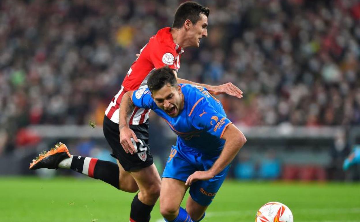 Athletic y Valencia trasladan el combate a Mestalla